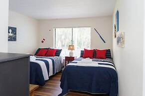 Charming 3-bed, 2-bath Home With Wonderful Views of the Golf Course