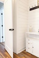 Charming 3-bed, 2-bath Home With Wonderful Views of the Golf Course