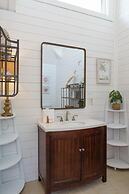 Charming 3-bed, 2-bath Home With Wonderful Views of the Golf Course