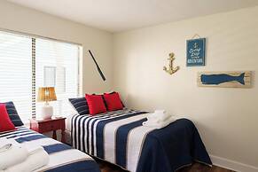 Charming 3-bed, 2-bath Home With Wonderful Views of the Golf Course