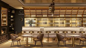 MYTHIC SANA Downtown Suites - New Opening