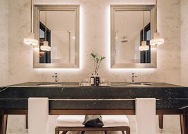 MYTHIC SANA Downtown Suites - New Opening