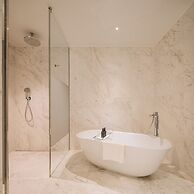 MYTHIC SANA Downtown Suites - New Opening