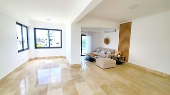 Amare Beachfront Aparthotel