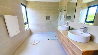 Amare Beachfront Aparthotel