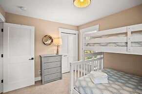 Beautiful 3 Bedroom, 2.5 Bath Home on the North Side of the Island