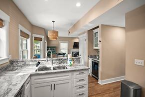 Beautiful 3 Bedroom, 2.5 Bath Home on the North Side of the Island