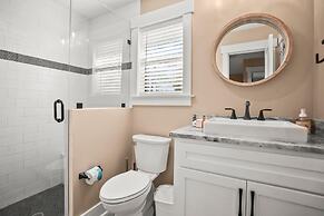 Beautiful 3 Bedroom, 2.5 Bath Home on the North Side of the Island