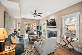 Beautiful 3 Bedroom, 2.5 Bath Home on the North Side of the Island