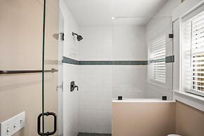 Beautiful 3 Bedroom, 2.5 Bath Home on the North Side of the Island