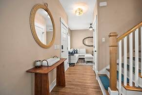 Beautiful 3 Bedroom, 2.5 Bath Home on the North Side of the Island