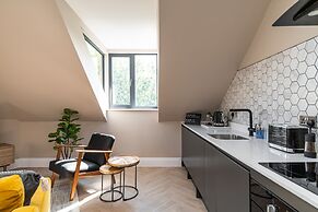 Chelmsford Loft 5 Penthouse