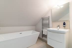 Chelmsford Loft 5 Penthouse