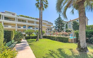Le First in Cannes With 2 Bedrooms and 2 Bathrooms