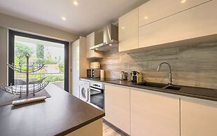 Le First in Cannes With 2 Bedrooms and 2 Bathrooms