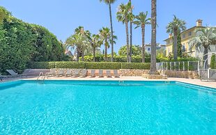 Le First in Cannes With 2 Bedrooms and 2 Bathrooms