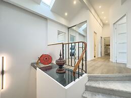 Le Duplex in Cannes With 4 Bedrooms and 3 Bathrooms