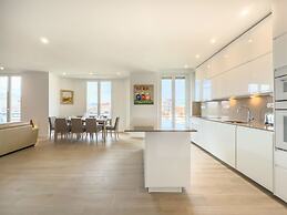 Le Duplex in Cannes With 4 Bedrooms and 3 Bathrooms