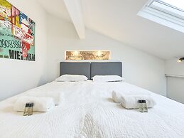 Le Duplex in Cannes With 4 Bedrooms and 3 Bathrooms