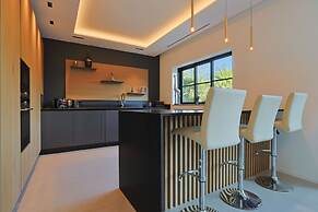 Villa Deva - 5 Bedrooms - Heated Pool