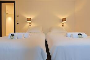 Villa Deva - 5 Bedrooms - Heated Pool