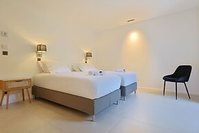 Villa Deva - 5 Bedrooms - Heated Pool