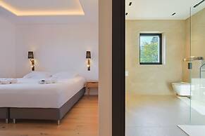 Villa Deva - 5 Bedrooms - Heated Pool