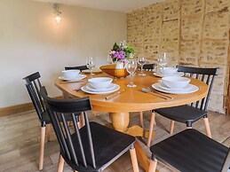 Upper Cottage