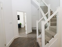 Aurelian House