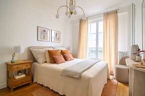 Deco St Antoine in Paris