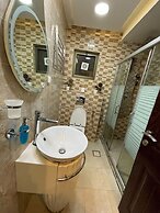 Al-burj Apart at 7th Circle 208