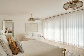 Coastline Arrabida Villa by Cadenzalux