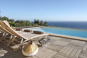 Coastline Arrabida Villa by Cadenzalux