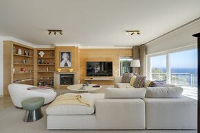 Coastline Arrabida Villa by Cadenzalux