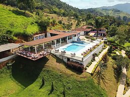 HOTEL JARDIN DEL RIO
