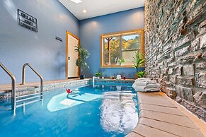 Couples Refuge by Ghosal Luxury Lodging