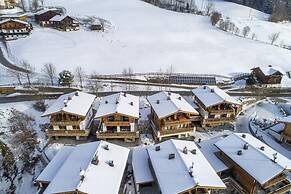 Chalet With Shared Swimming Pool
