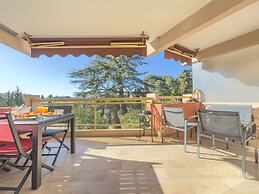 215 Le Cozy in Cannes
