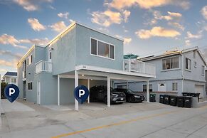 Topside Newport Rooftop Balcony + Ocean Views + Walk to Pier, Marina V