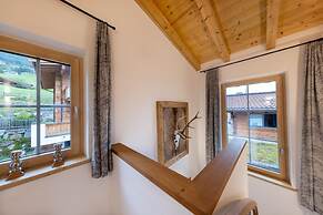 Neukirchen Chalet With Sauna, Balcony