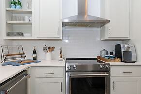 Scenic 4BR 2BA Lake Burton Home