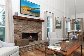 Scenic 4BR 2BA Lake Burton Home