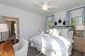 Scenic 4BR 2BA Lake Burton Home