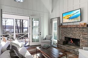 Scenic 4BR 2BA Lake Burton Home