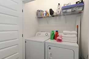 Scenic 4BR 2BA Lake Burton Home