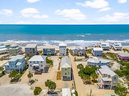 Pet Friendly Beach House - Beach Hop