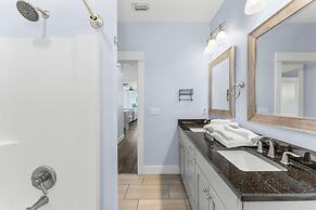 Pet Friendly Beach House - Beach Hop