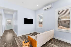 Pet Friendly Beach House - Beach Hop