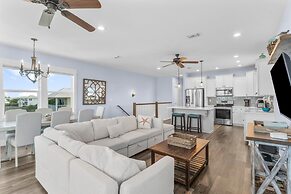 Pet Friendly Beach House - Beach Hop