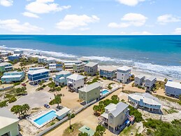 Pet Friendly Beach House - Beach Hop